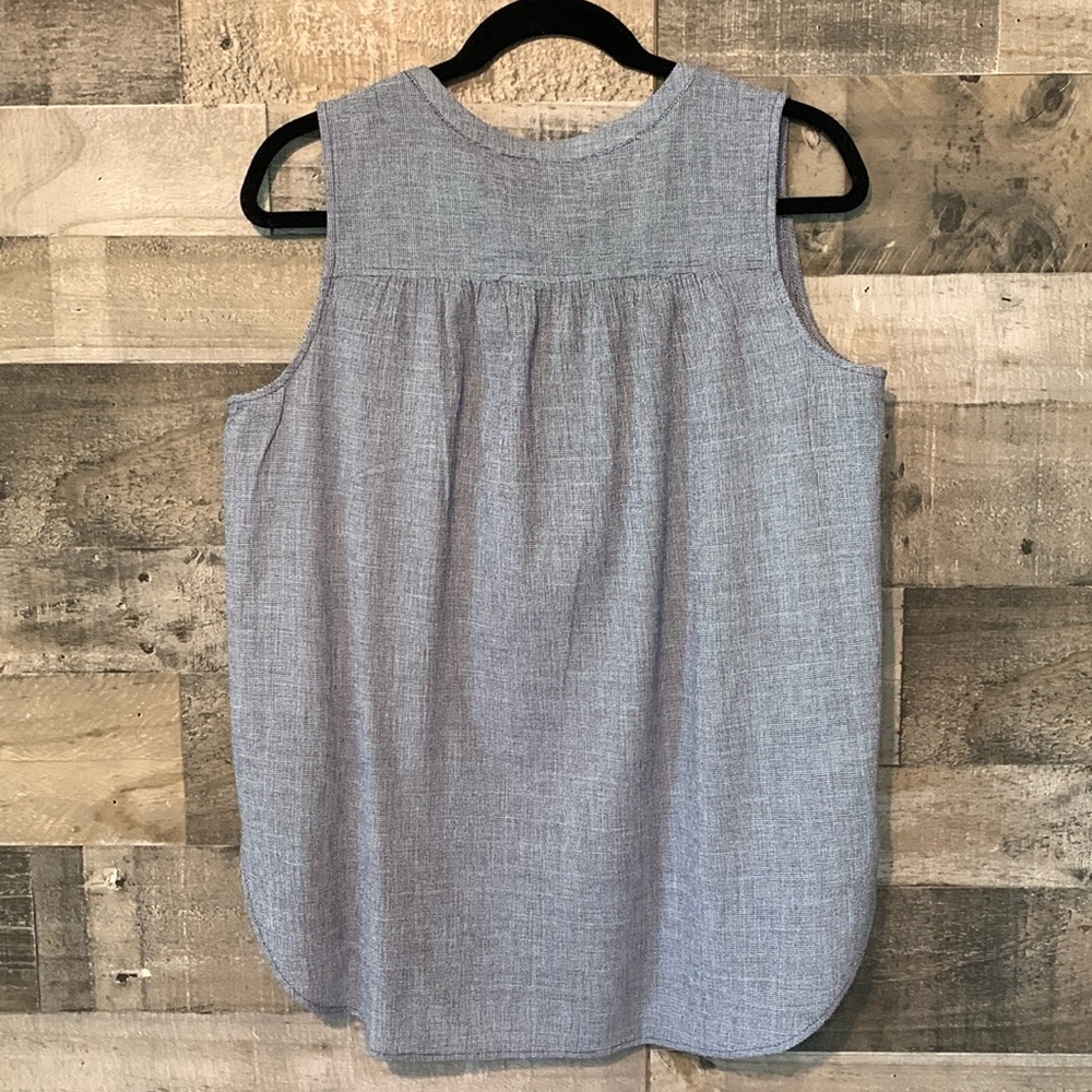 Loft Sleeveless Button Front Preppy Top - Picture 15 of 16